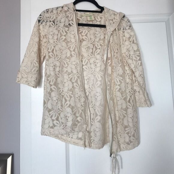 Cream lace zip up size small with hood - Picture 1 of 3
